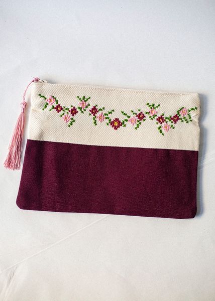 Hovedbilde Stor brodert pung, burgunder
